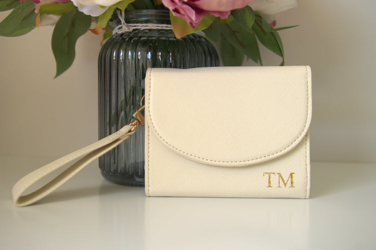 PERSONALISED LEATHER CLUTCHES AND WALLETS