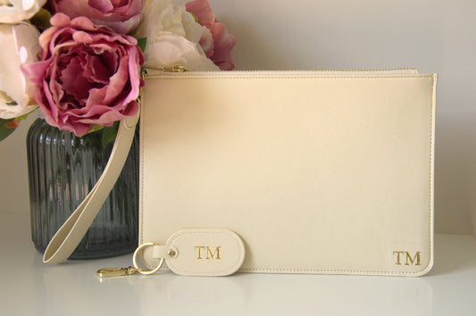 WOMENS MONOGRAMMED WHITE CLUTCH BAG AND KEYRING BUNDLE